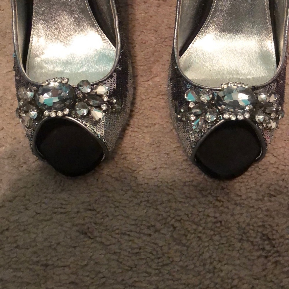 High heels - Picture 3 of 6